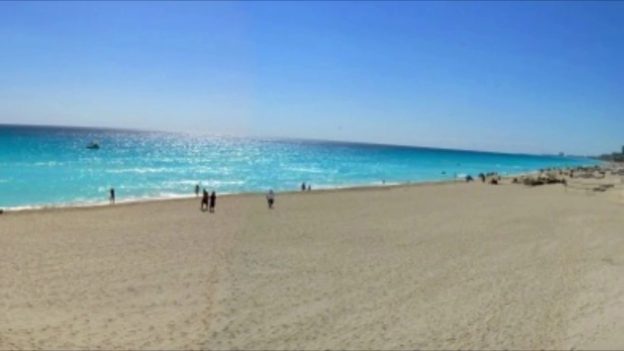 CANCÚN BEACHFRONT PROPERTY FOR SALE
