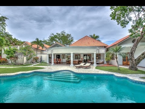 Stunning residence in prestigious gated beachfront community Stunning residence in prestigious gated beachfront community