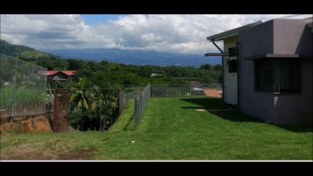 Distressed Atenas Home – Own it for K – 2 minutes from downtown Distressed Atenas Home – Own it for K – 2 minutes from downtown